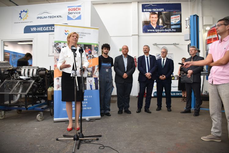 Sajtótájékoztató: A szakma nem B terv, hanem hivatás