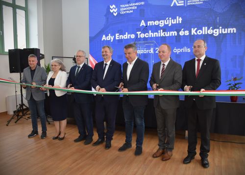 Átadtuk iskolánk megújult épületét